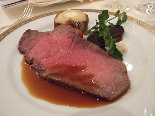 これまた絶品！　和牛背肉ロースト　グレービーソース
